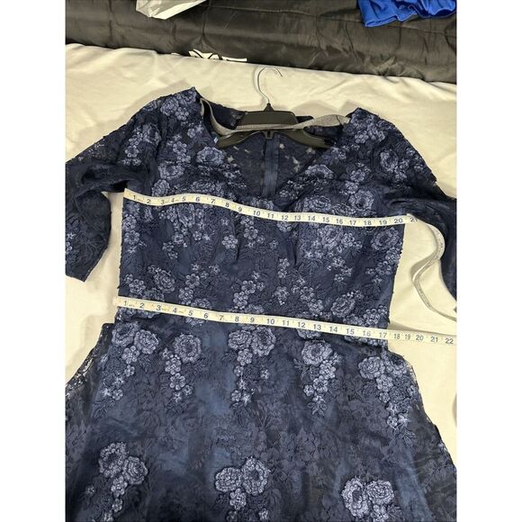 NWT‎ $619 La Femme [ 14 ] V Neck 3/4 Embroidered Lace A-Line Gown Navy Blue - Picture 4 of 16